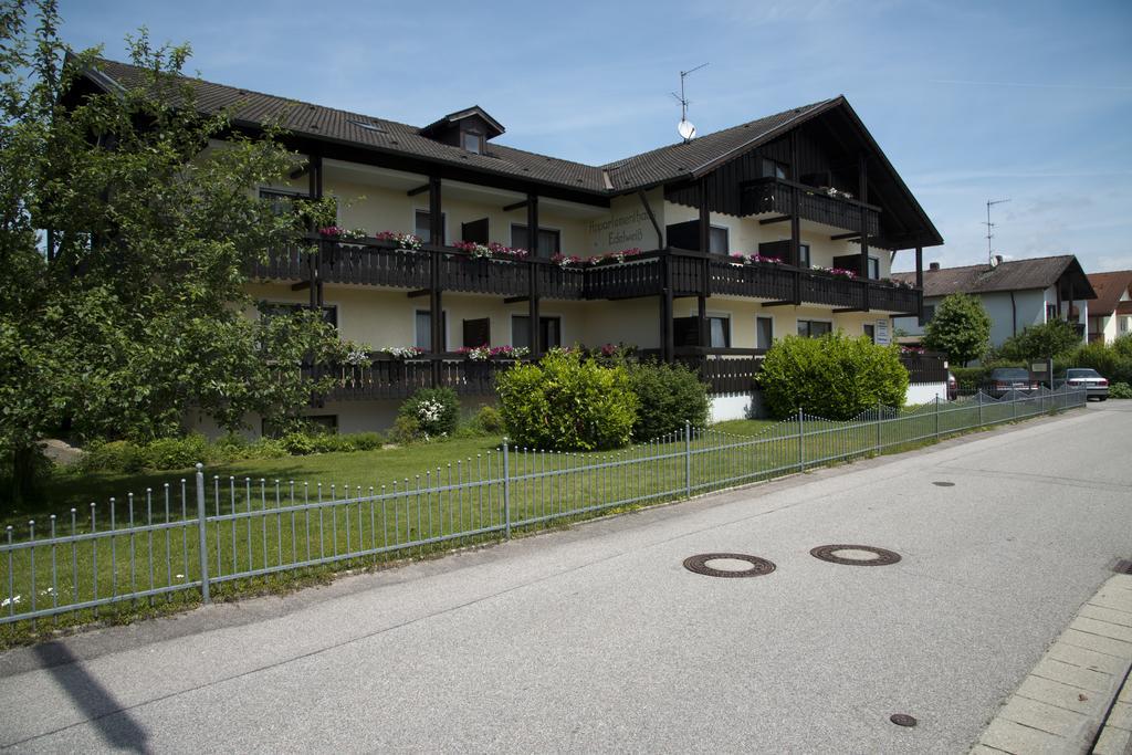 Appartementhaus-Edelweiss Bad Füssing Buitenkant foto
